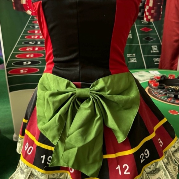 Lady Luck Roulette Casino Halloween costume 4 piece size M - Picture 4 of 9